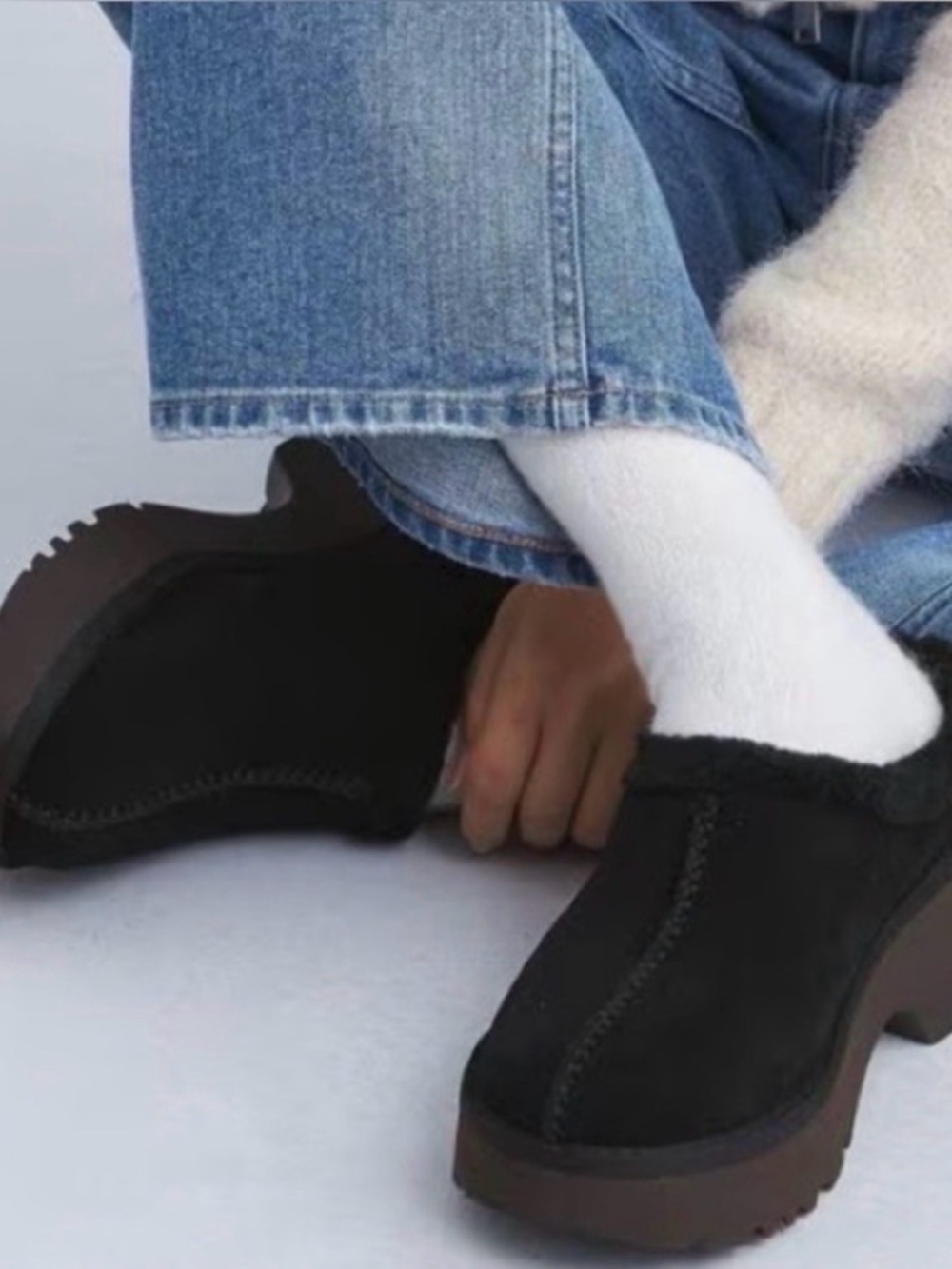 UGG EUC New Heights Cozy Clog Black Size 8